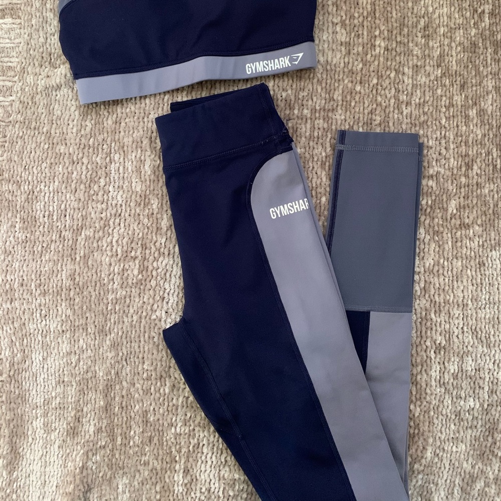 XS GymShark sports bra and leggings in blue